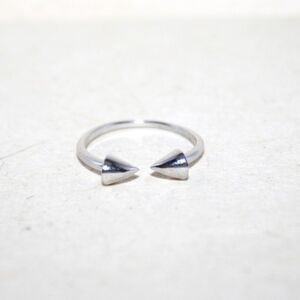 Open arrow sterling silver ring